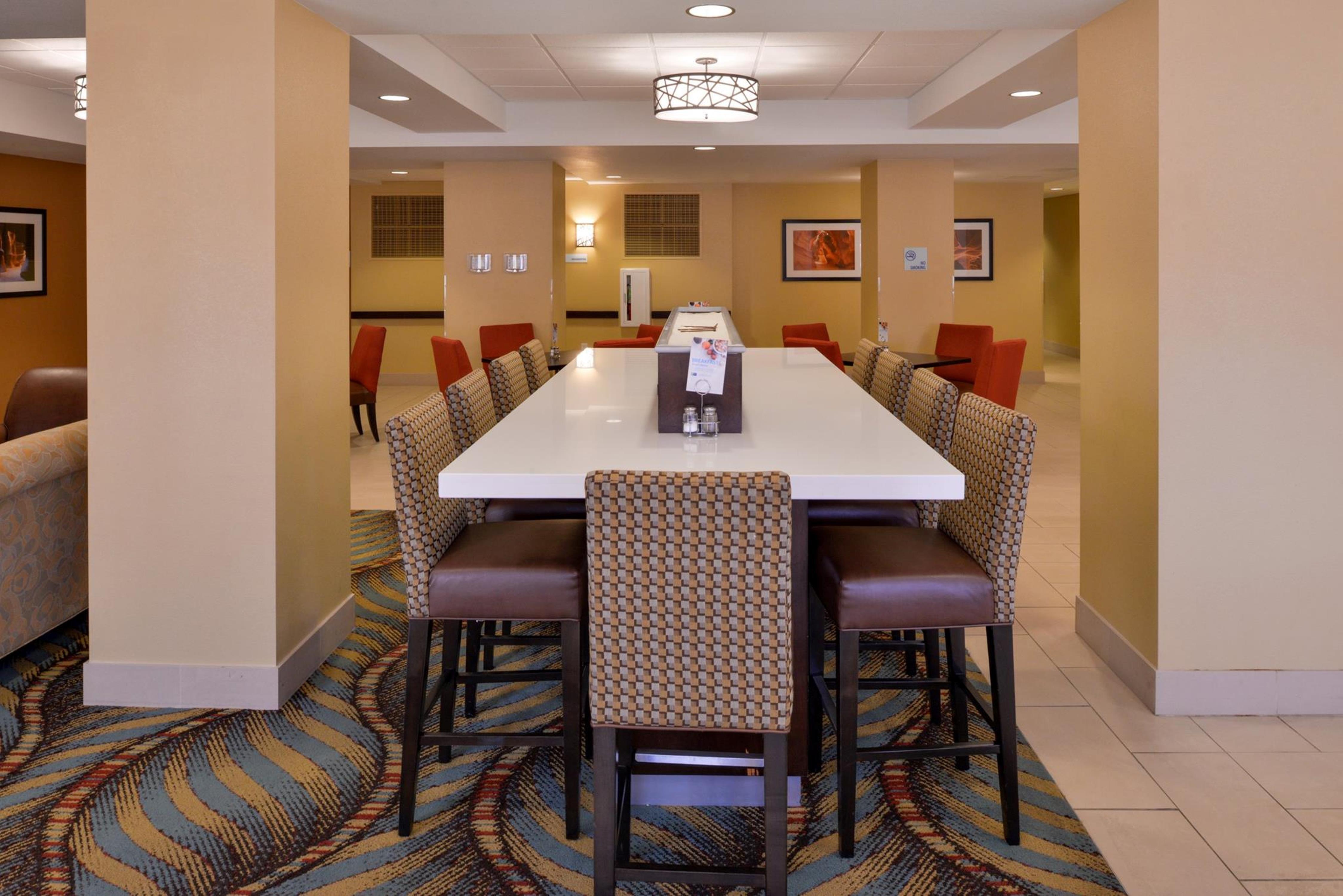 Holiday Inn Express & Suites Page - Lake Powell Area By Ihg Exteriör bild
