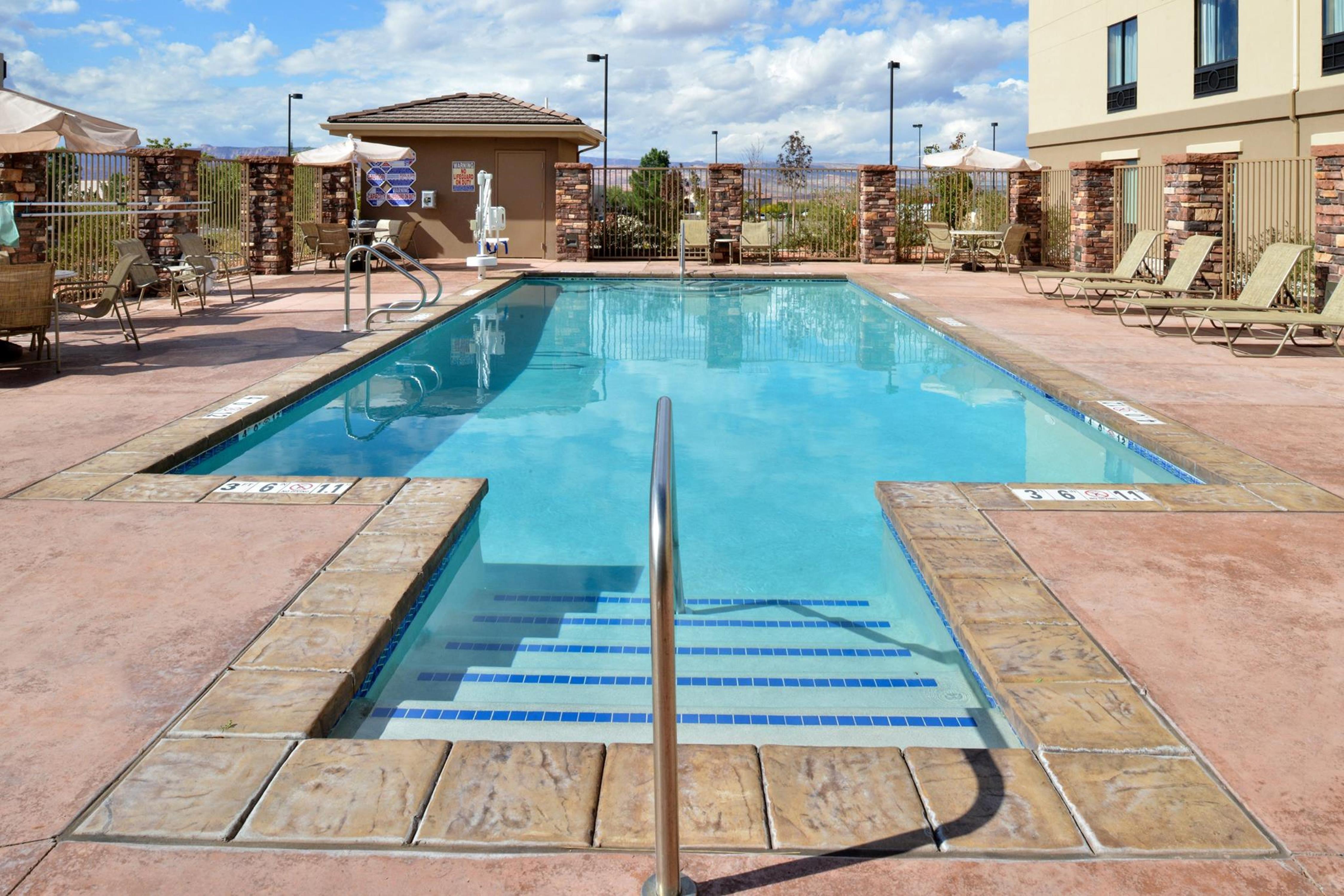 Holiday Inn Express & Suites Page - Lake Powell Area By Ihg Exteriör bild
