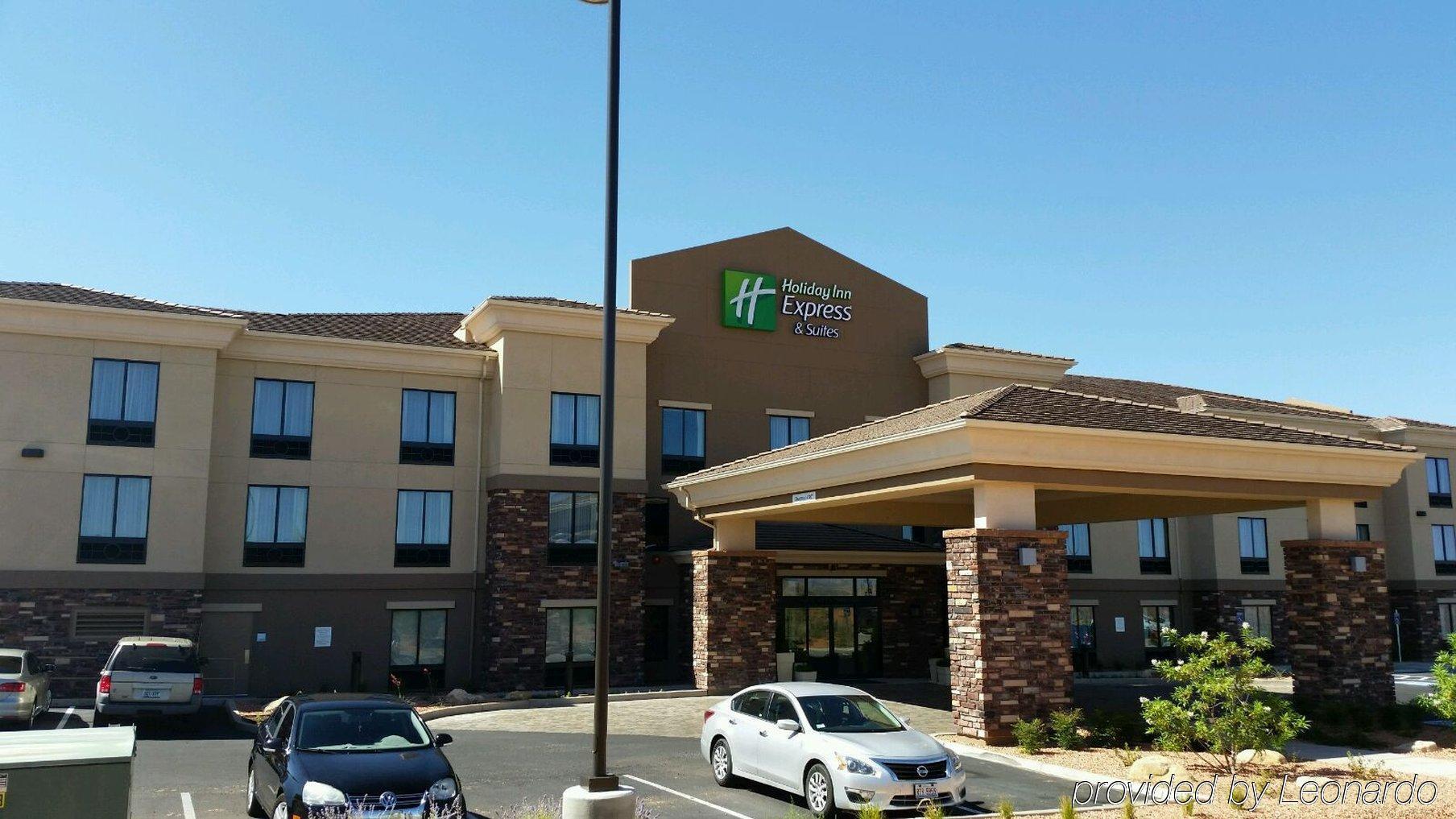 Holiday Inn Express & Suites Page - Lake Powell Area By Ihg Exteriör bild